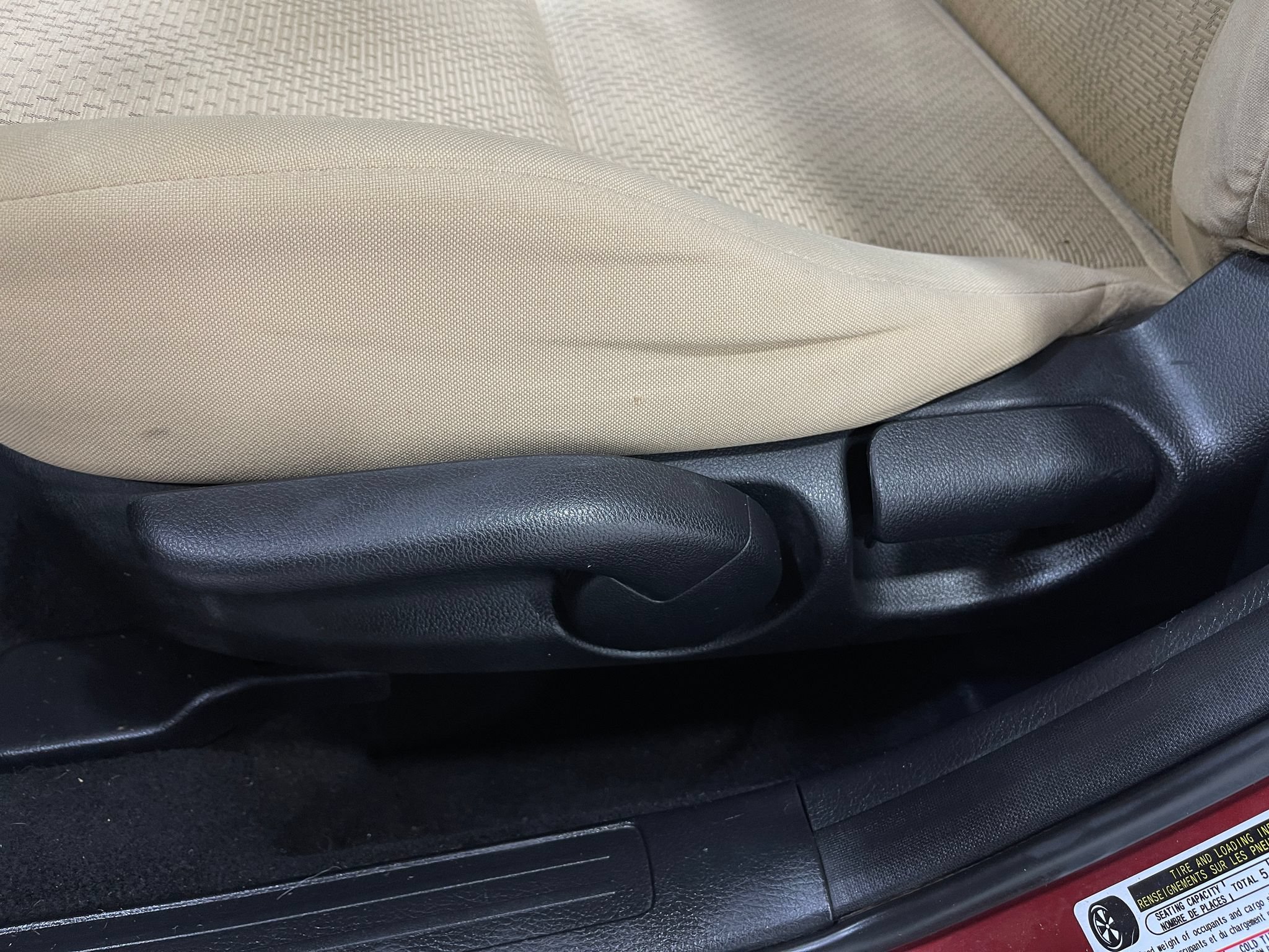 Used 2010 MAZDA MAZDA3 i Touring FWD image 14
