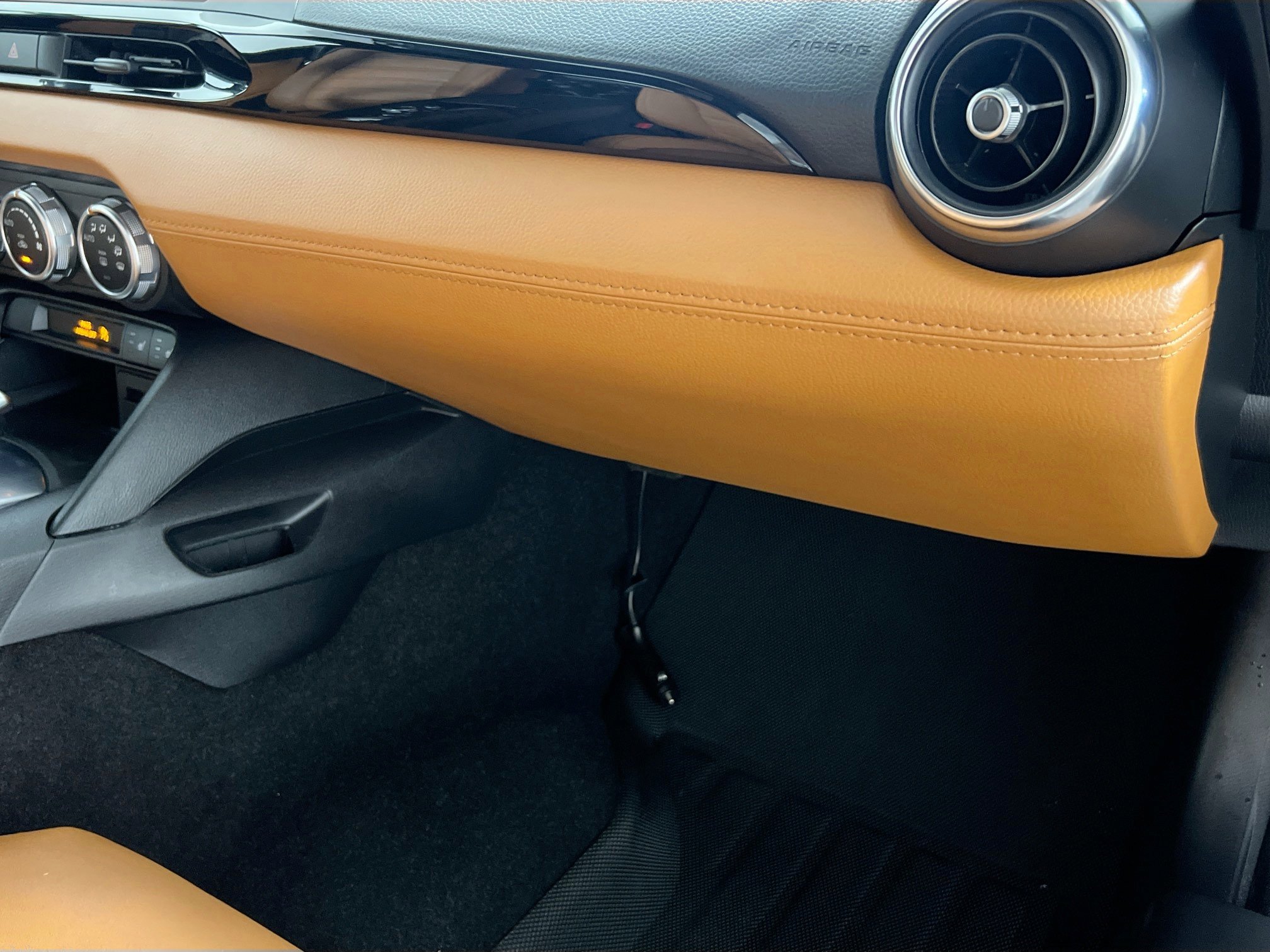 Used 2017 FIAT 124 Spider Lusso image 33