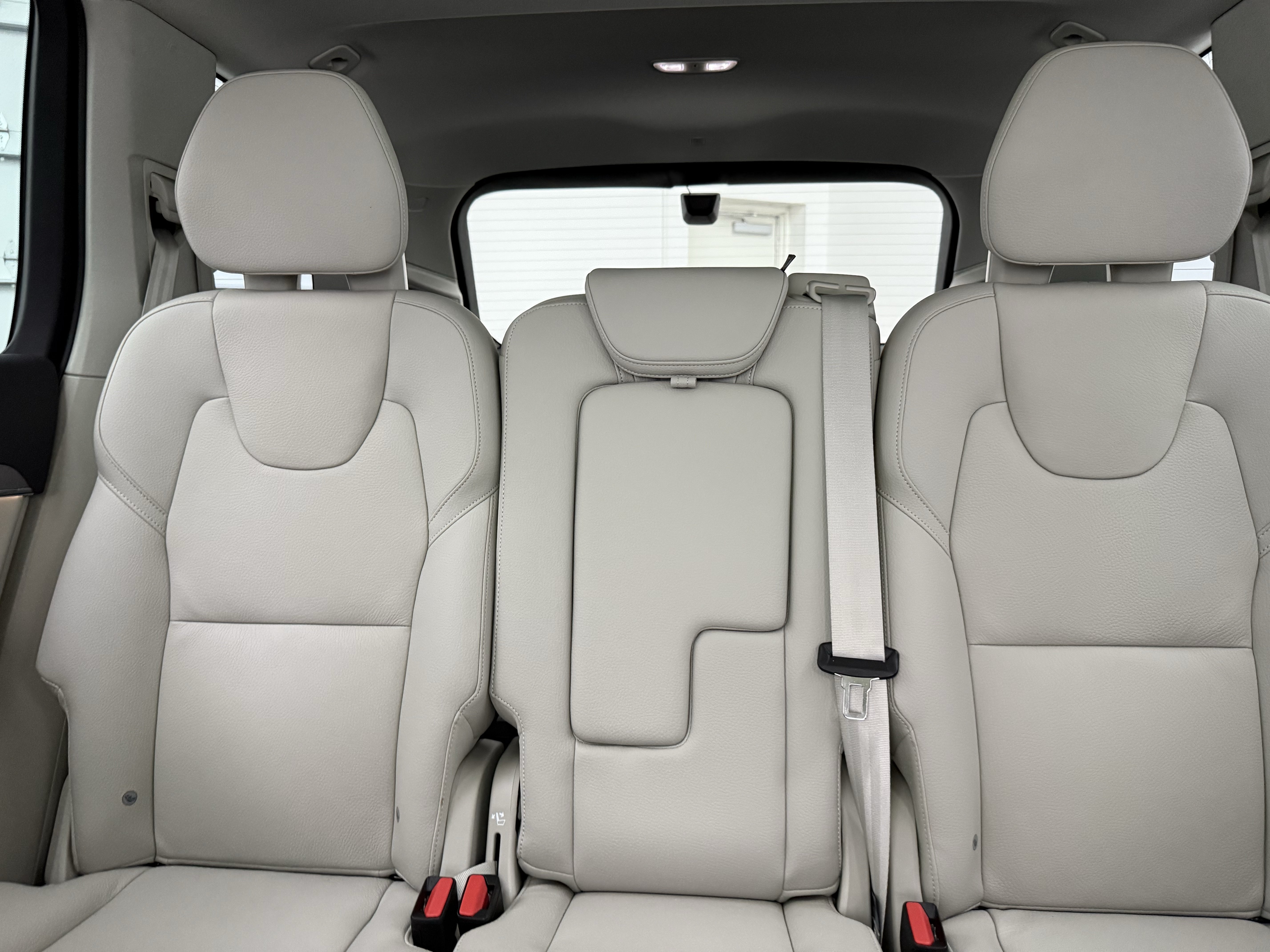 Certified 2025 Volvo XC90 B5 Plus w/ Protection Package Premier AWD/4WD image 26