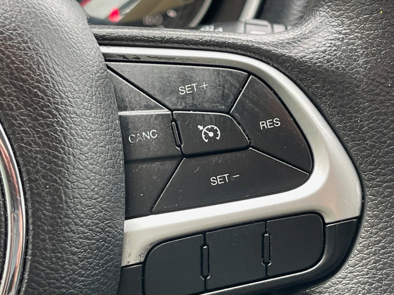 Used 2019 Jeep Compass Sport image 30