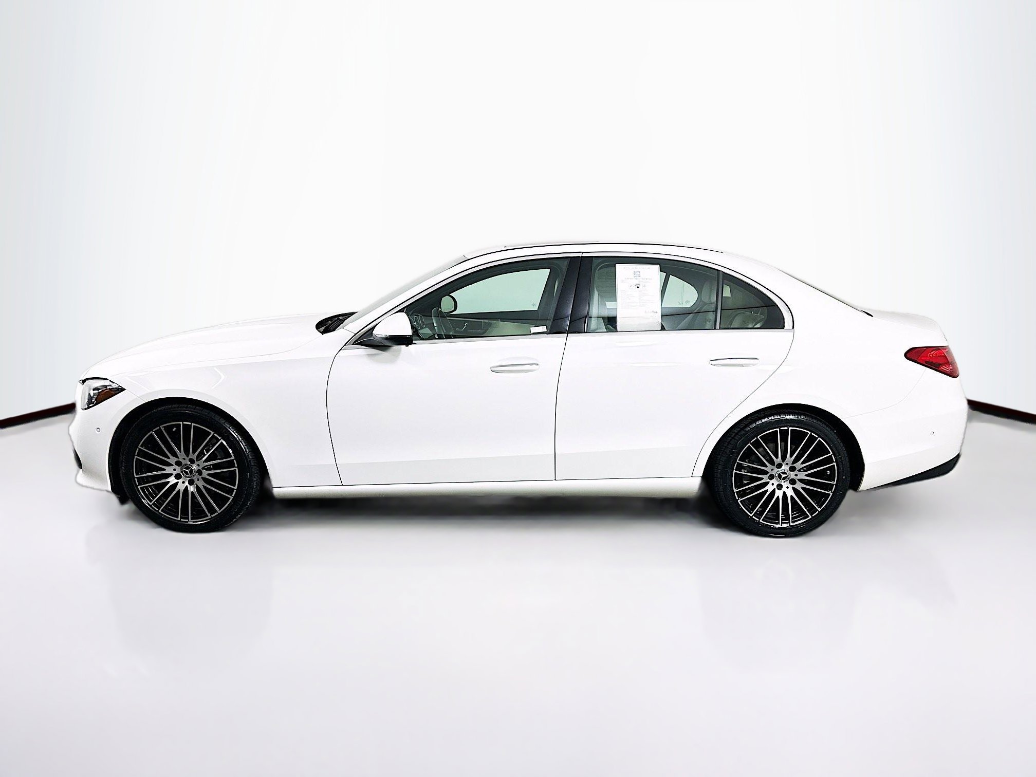 Used 2024 Mercedes-Benz C 300 4MATIC Sedan image 4