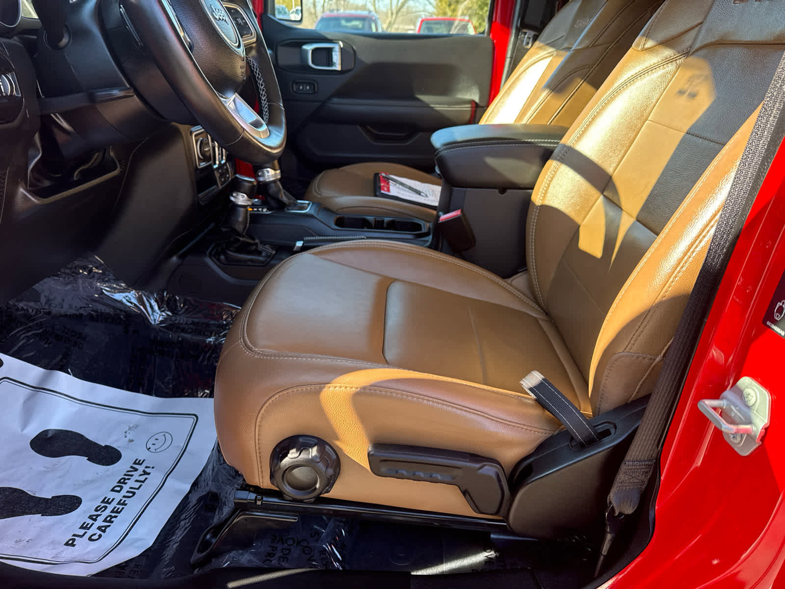 Used 2022 Jeep Wrangler Unlimited Sahara w/ Dual Top Group image 11