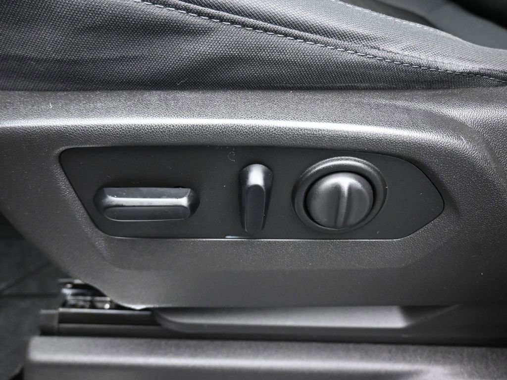 Used 2019 Chevrolet Silverado 1500 RST image 13