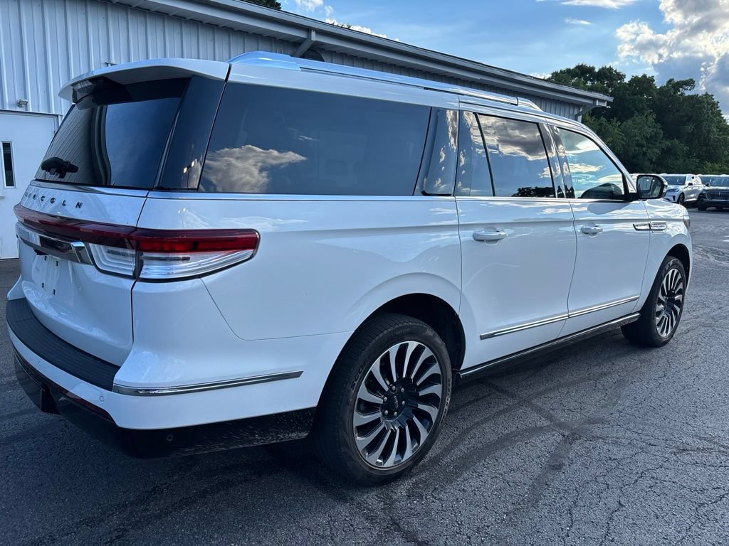 Certified 2023 Lincoln Navigator L Black Label AWD/4WD image 4