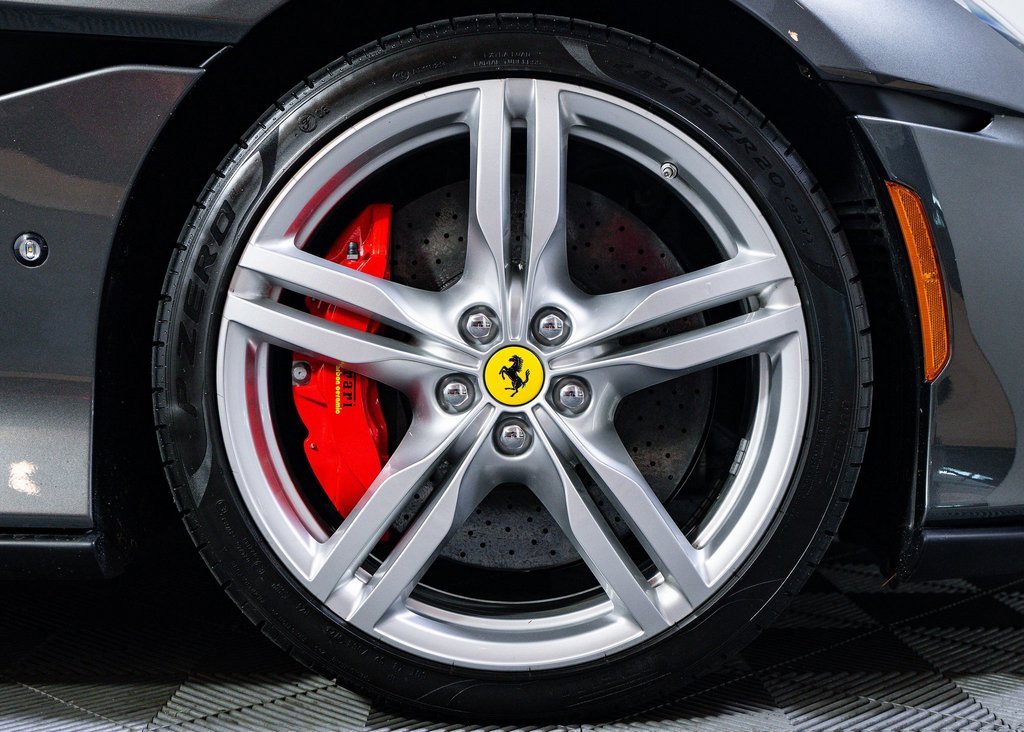 Certified 2023 Ferrari Portofino M image 12