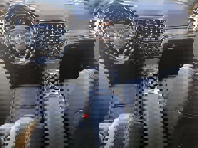 Used 2021 Jeep Grand Cherokee Limited image 11