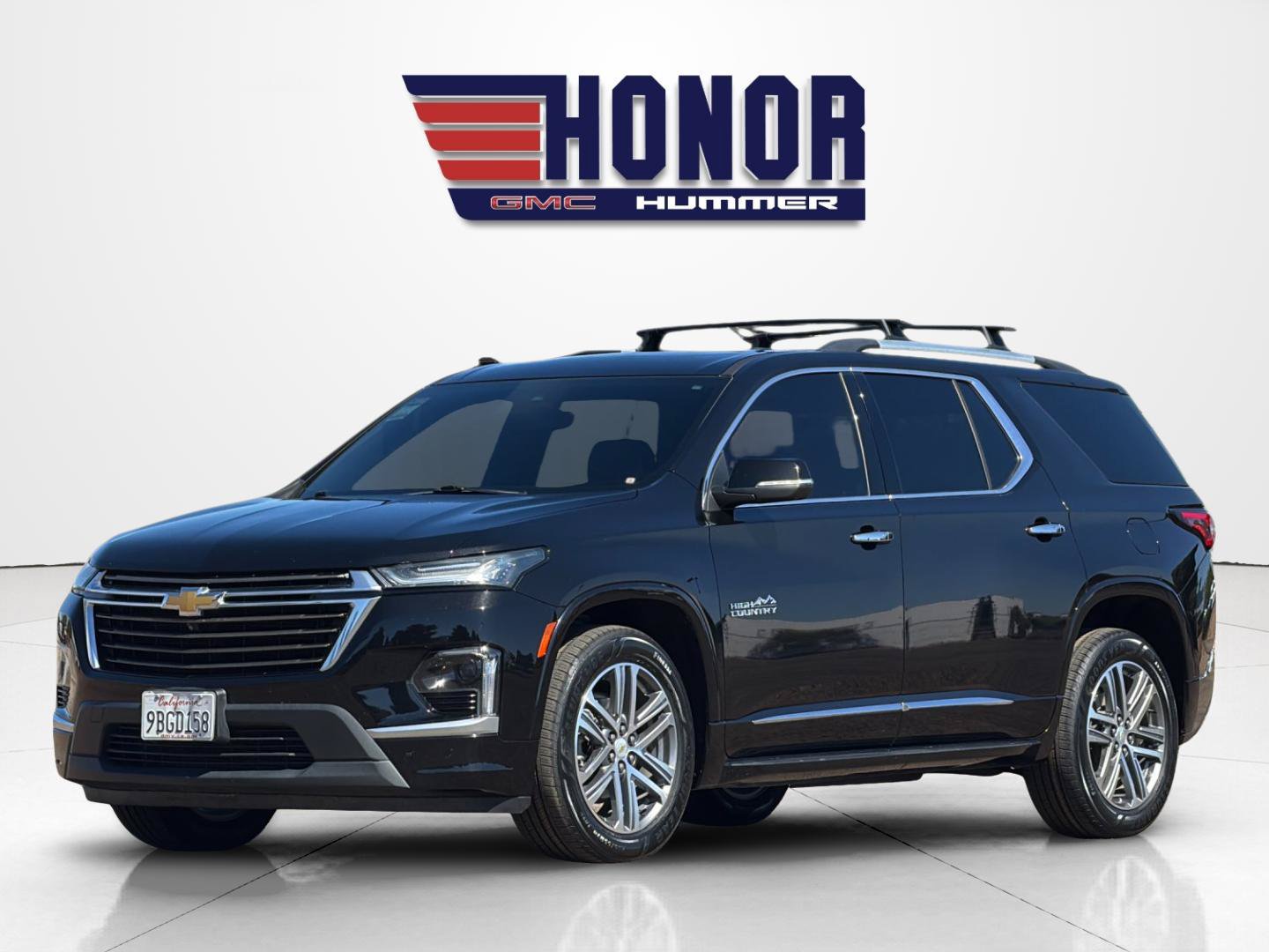 Used 2022 Chevrolet Traverse High Country w/ LPO, 'HIT The Road' Package FWD image 8