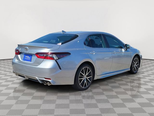 Used 2023 Toyota Camry SE FWD image 5