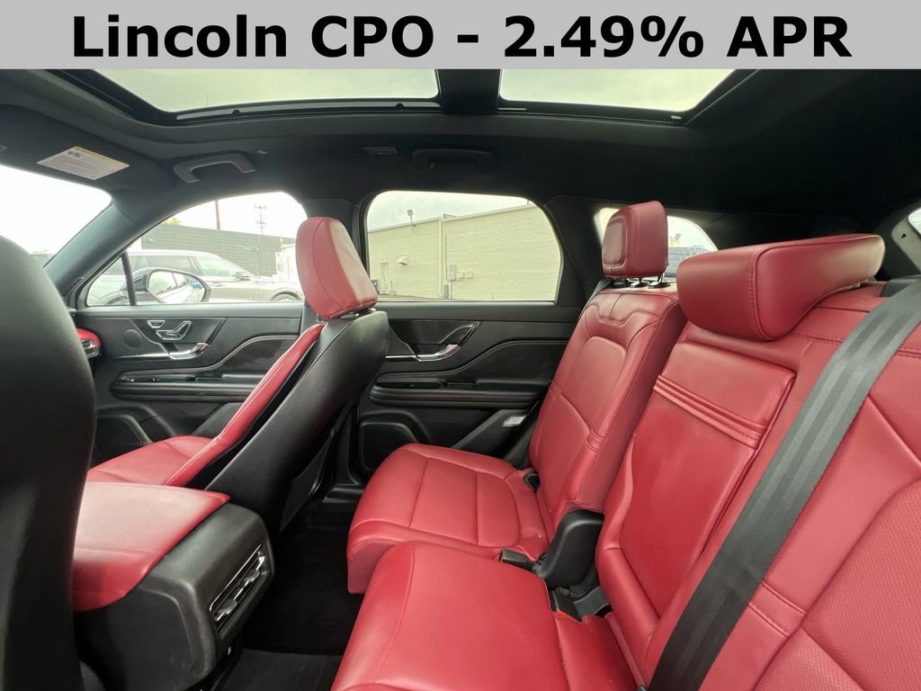 Used 2025 Lincoln Corsair Reserve w/ Rear Removable Package Tray image 12