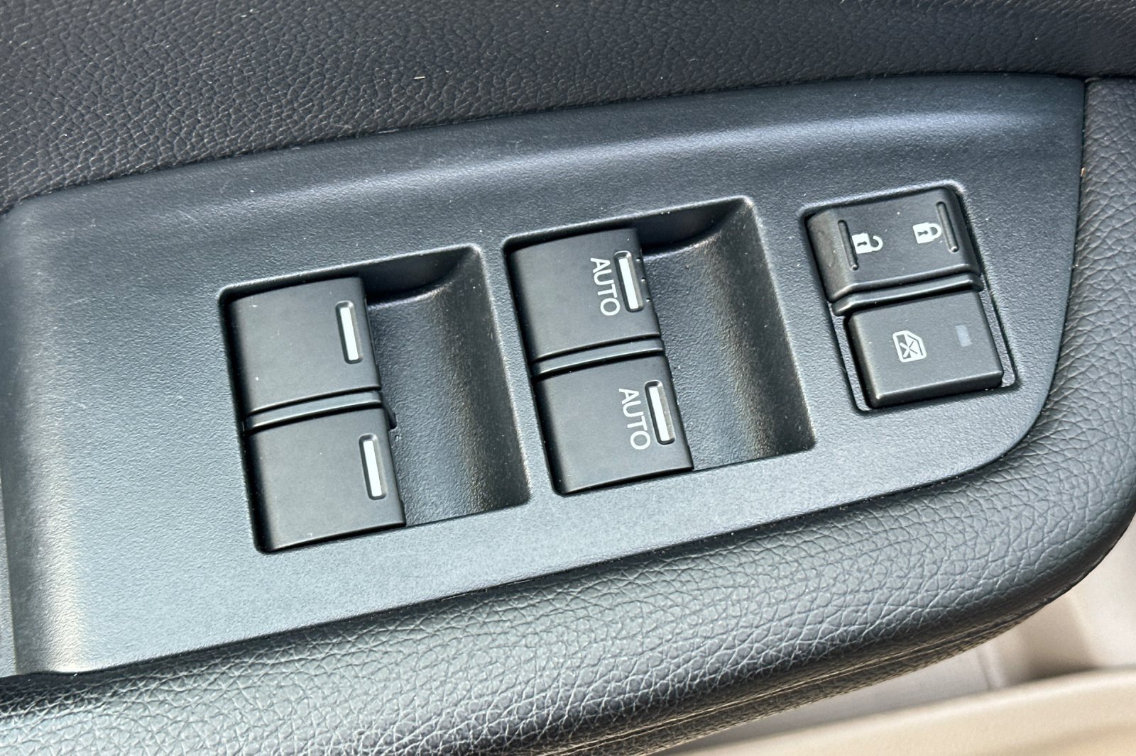 Used 2022 Honda Pilot Special Edition image 15