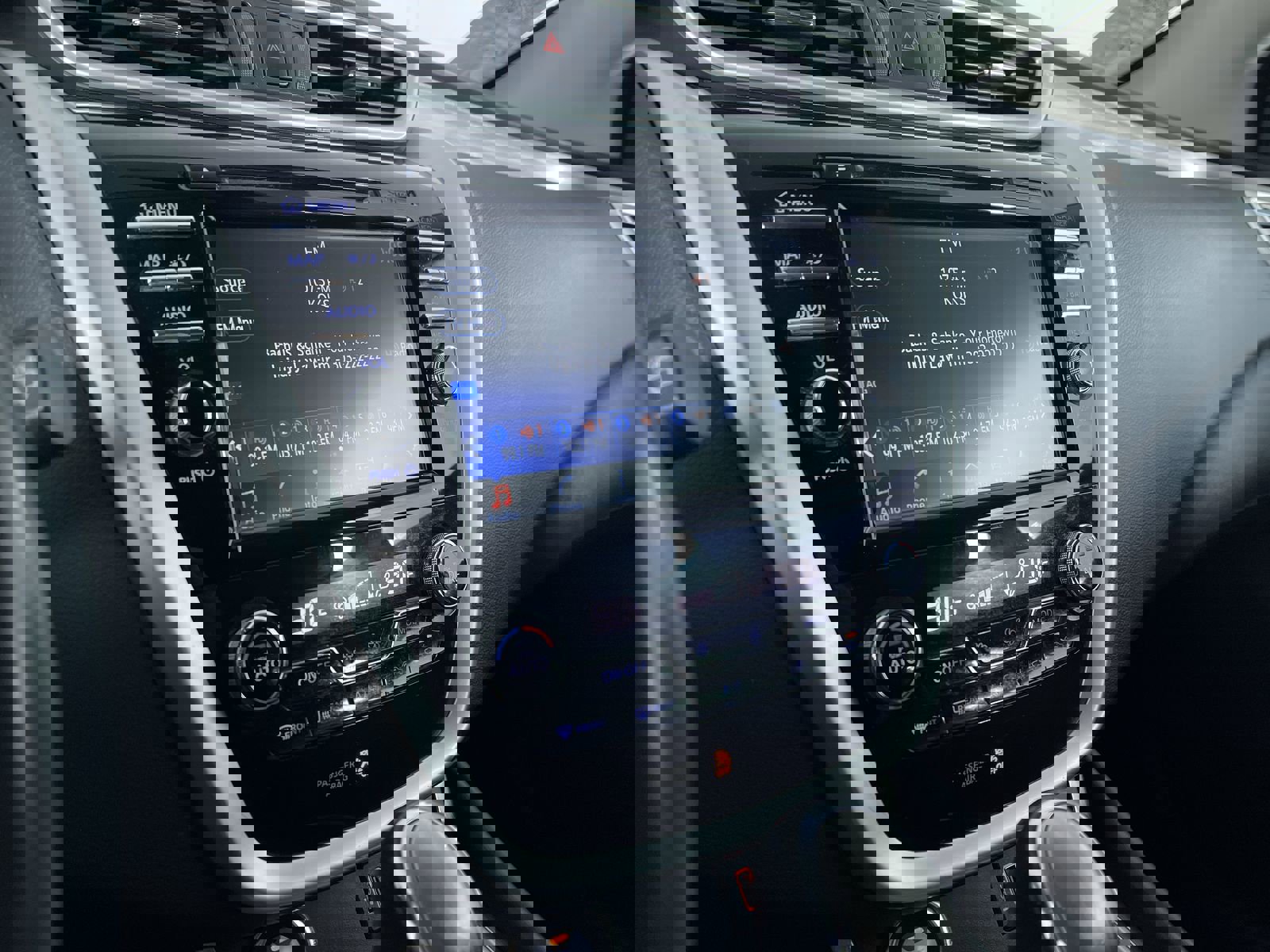 Used 2018 Nissan Murano SV image 18