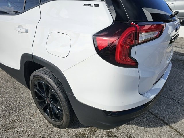 Certified 2022 GMC Terrain SLE w/ Driver Convenience Package image 14