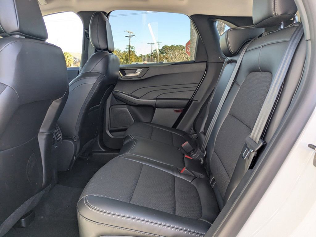 New 2026 Ford Escape SE image 14