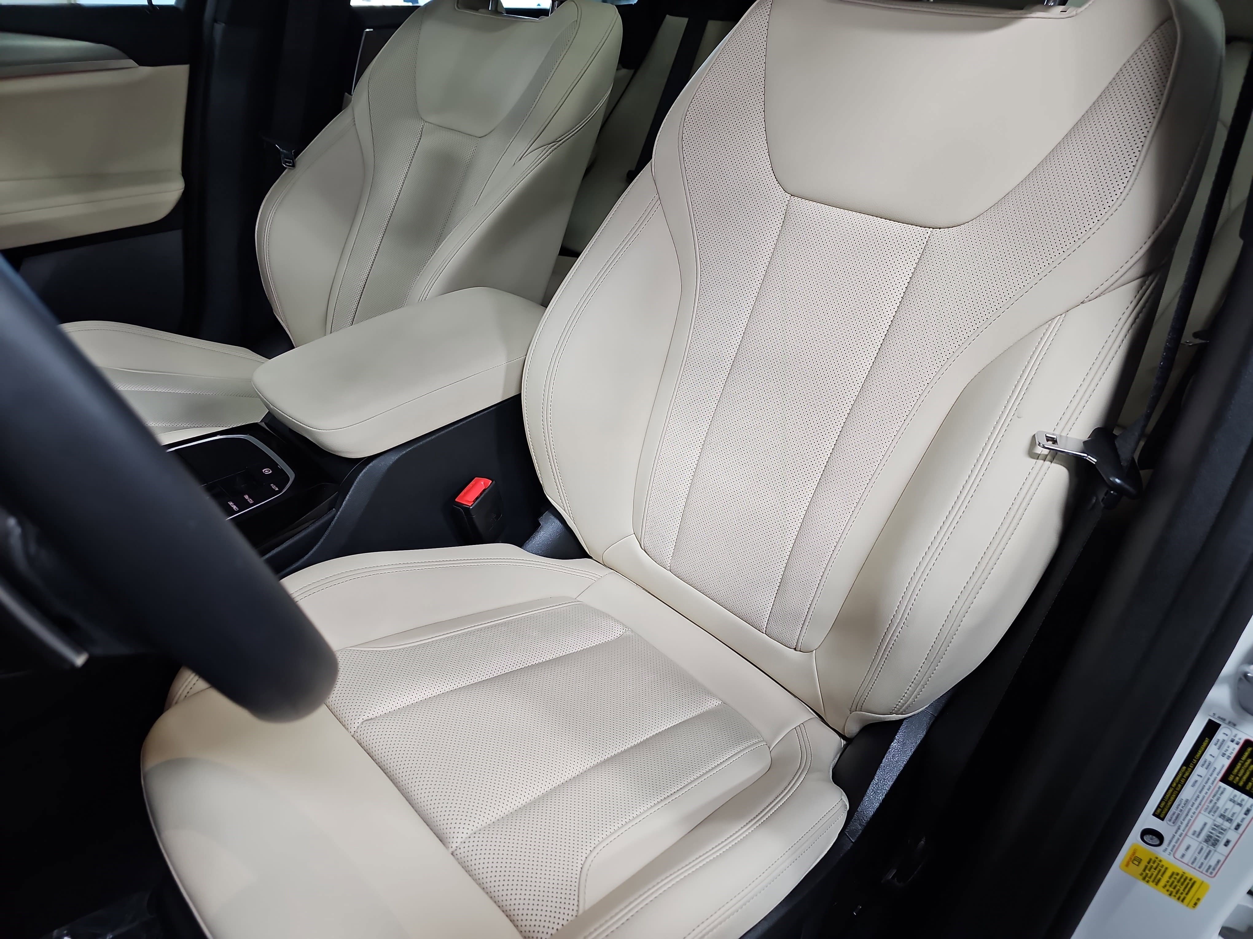 Used 2023 BMW X3 sDrive30i w/ Convenience Package image 16