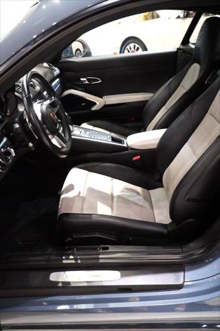 Used 2018 Porsche 718 Cayman RWD image 15