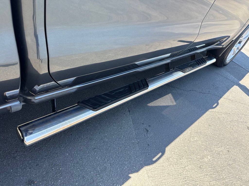 Used 2020 Chevrolet Silverado 1500 Custom w/ Custom Value Package RWD image 12