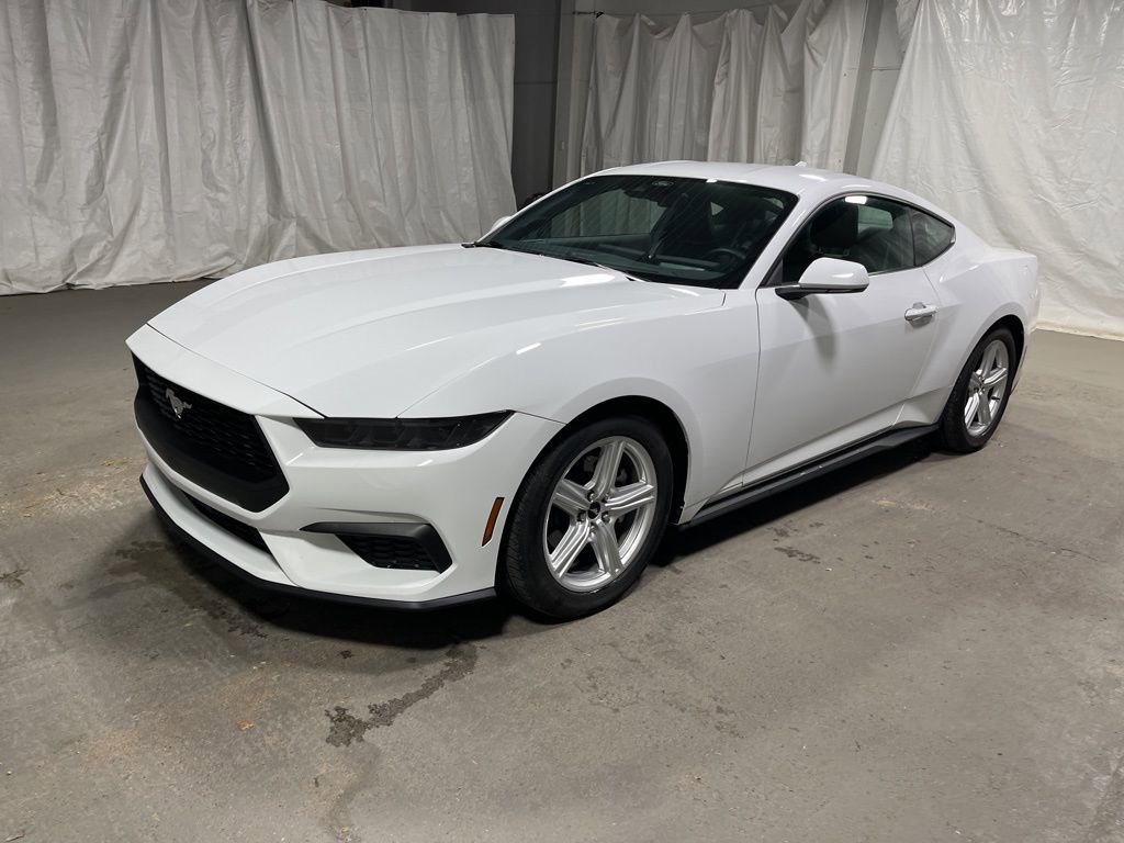 Used 2026 Ford Mustang Premium RWD image 3