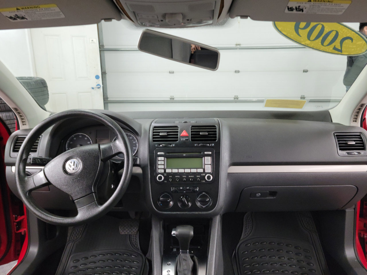 Used 2009 Volkswagen Rabbit S image 13