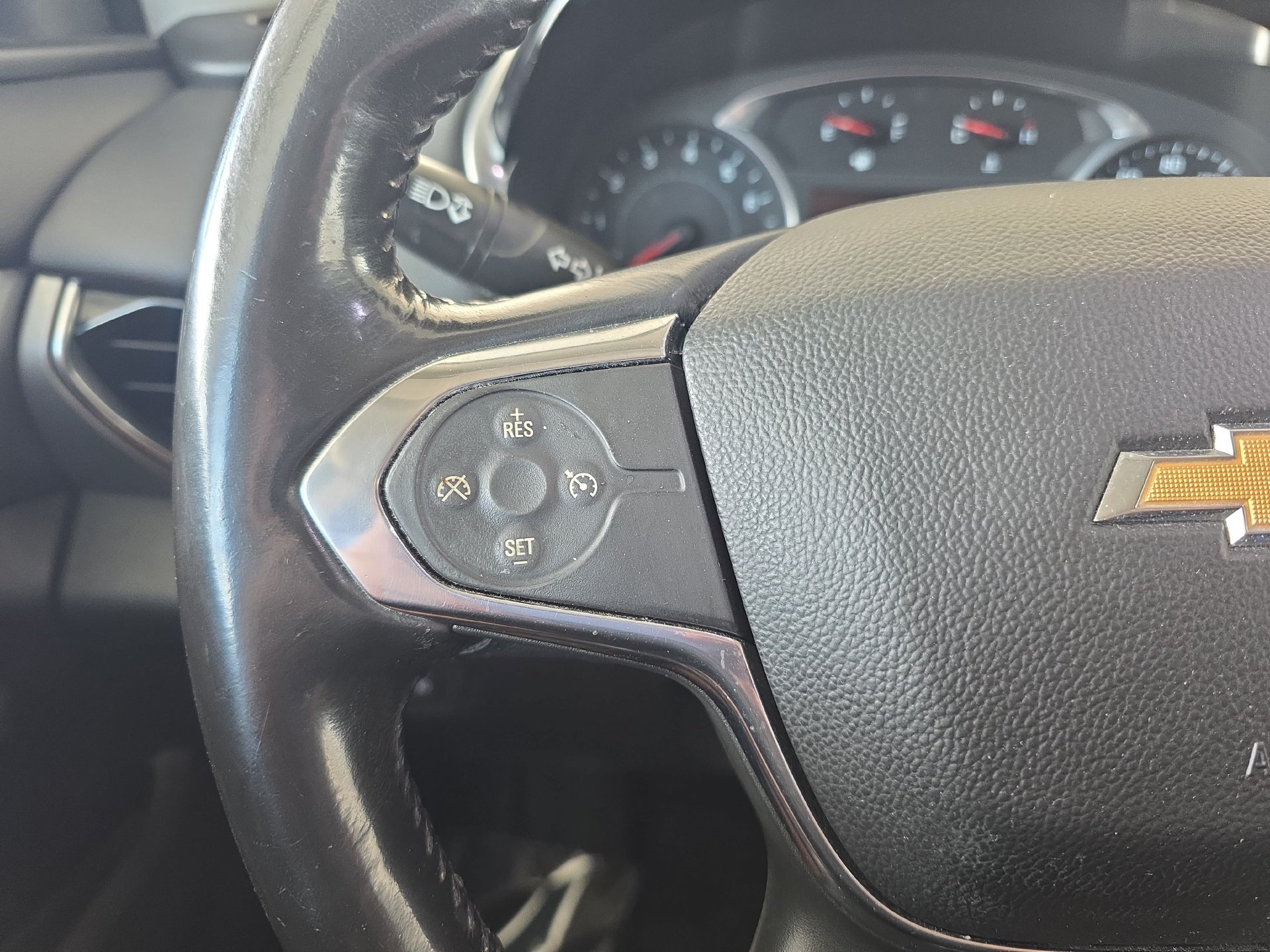 Used 2019 Chevrolet Traverse LT AWD/4WD image 17