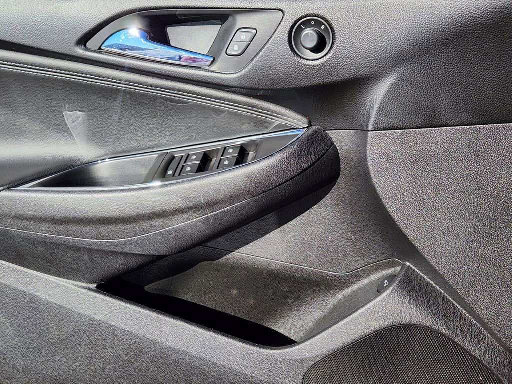 Used 2016 Chevrolet Cruze Premier image 12