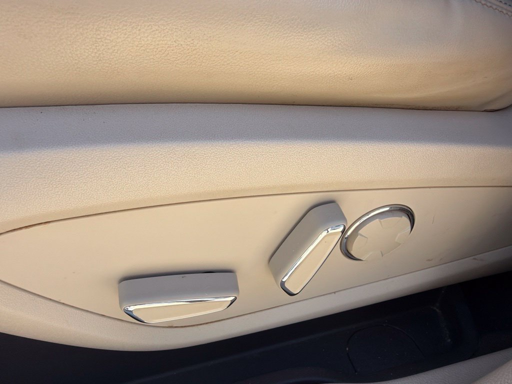 Used 2019 Lincoln MKC Reserve w/ MKC Climate Package FWD image 17