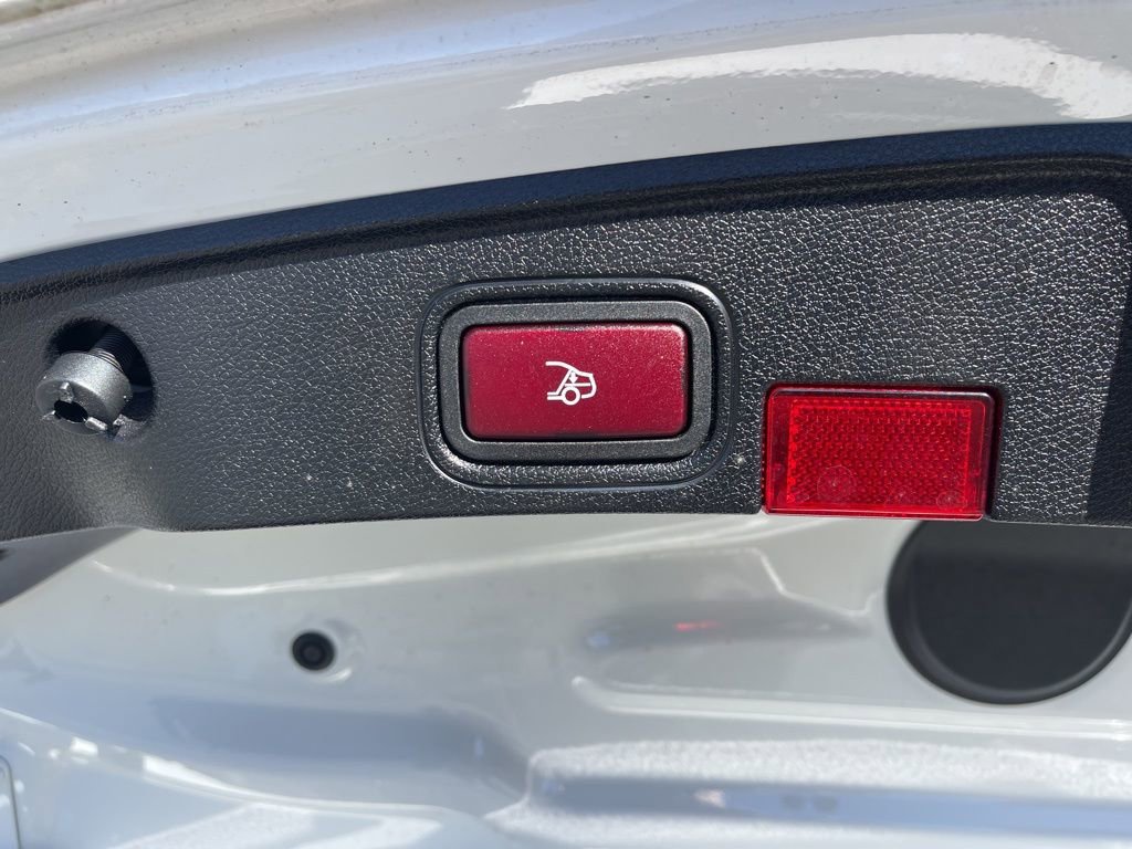 Used 2020 Mercedes-Benz C 300 4MATIC Cabriolet image 25