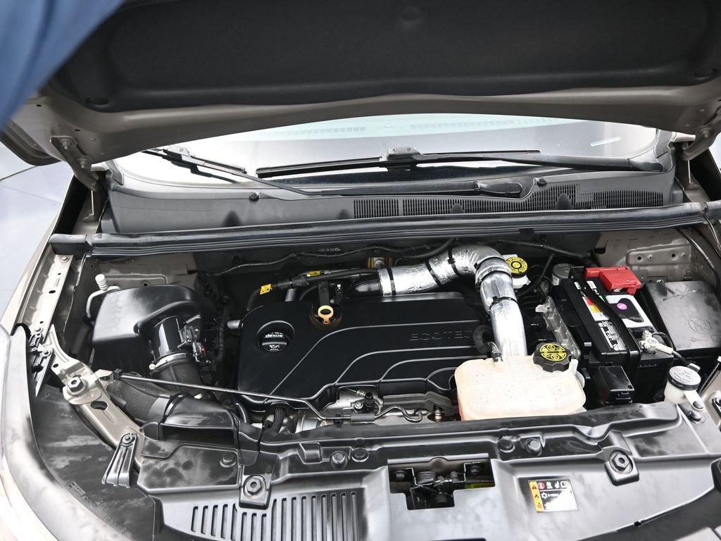 Used 2022 Chevrolet Trax LT w/ LT Convenience Package FWD image 12