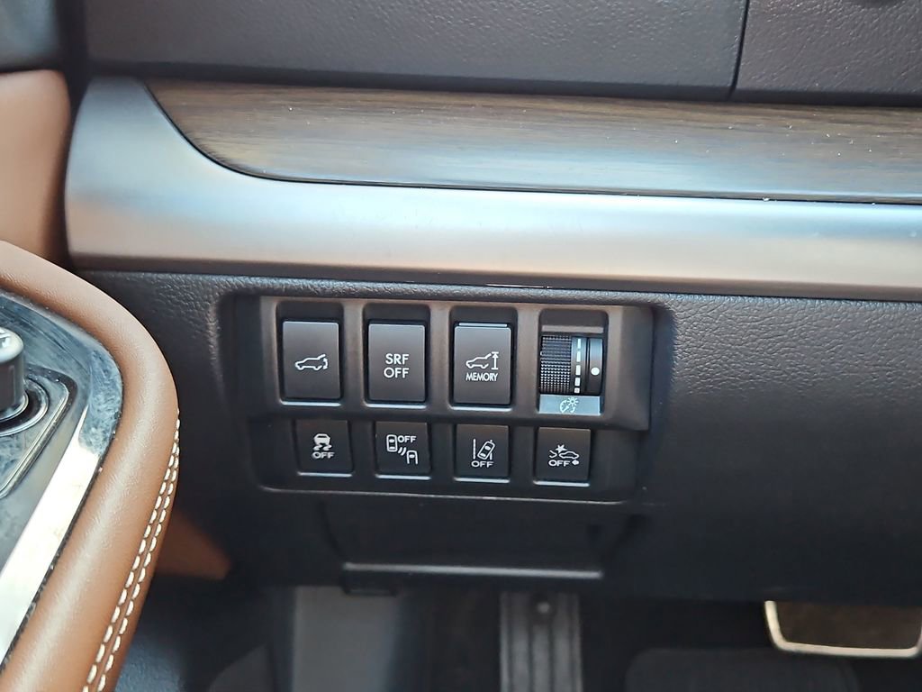 Used 2017 Subaru Outback 3.6R Touring image 15