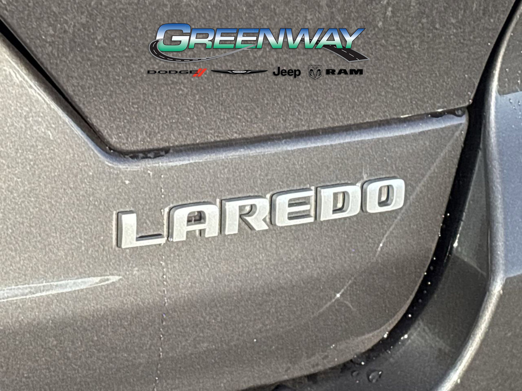 New 2025 Jeep Grand Cherokee Laredo image 9