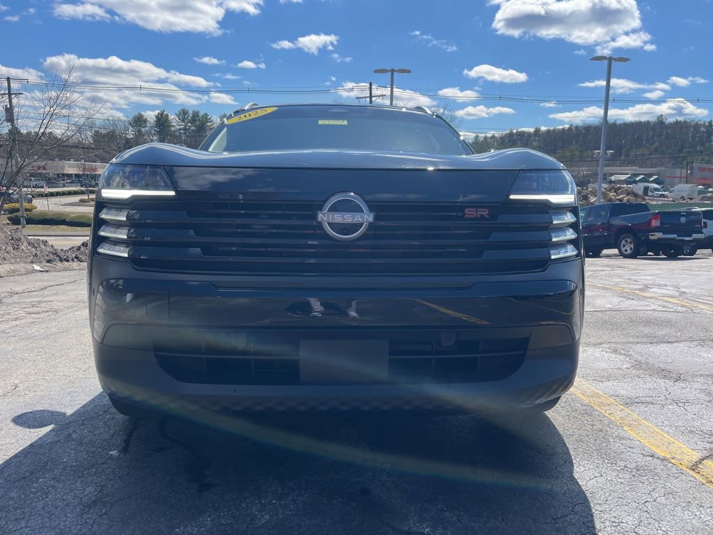 Certified 2025 Nissan Kicks SR image 2