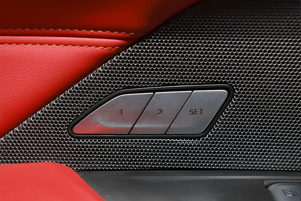 Used 2025 BMW M4 Coupe w/ Executive Package image 15