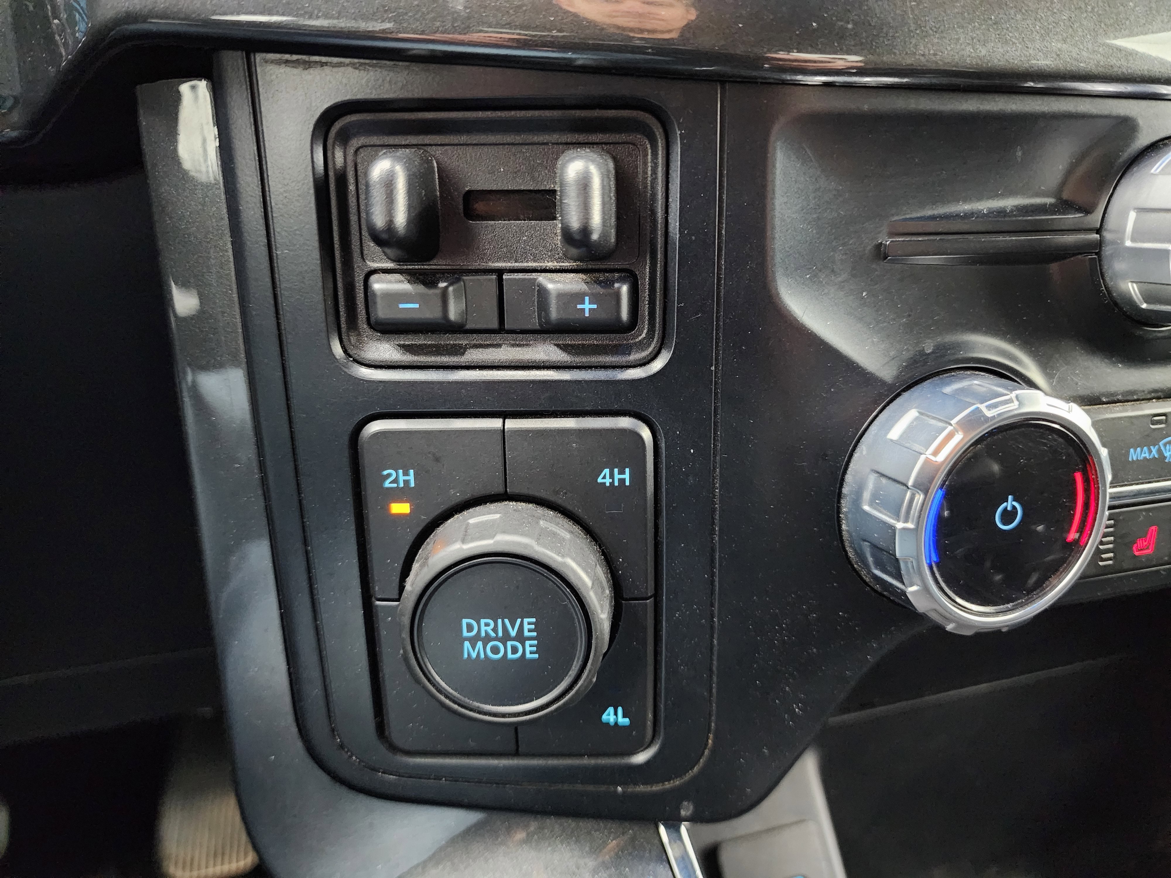 Used 2022 Ford F150 XLT w/ Equipment Group 302A High image 55