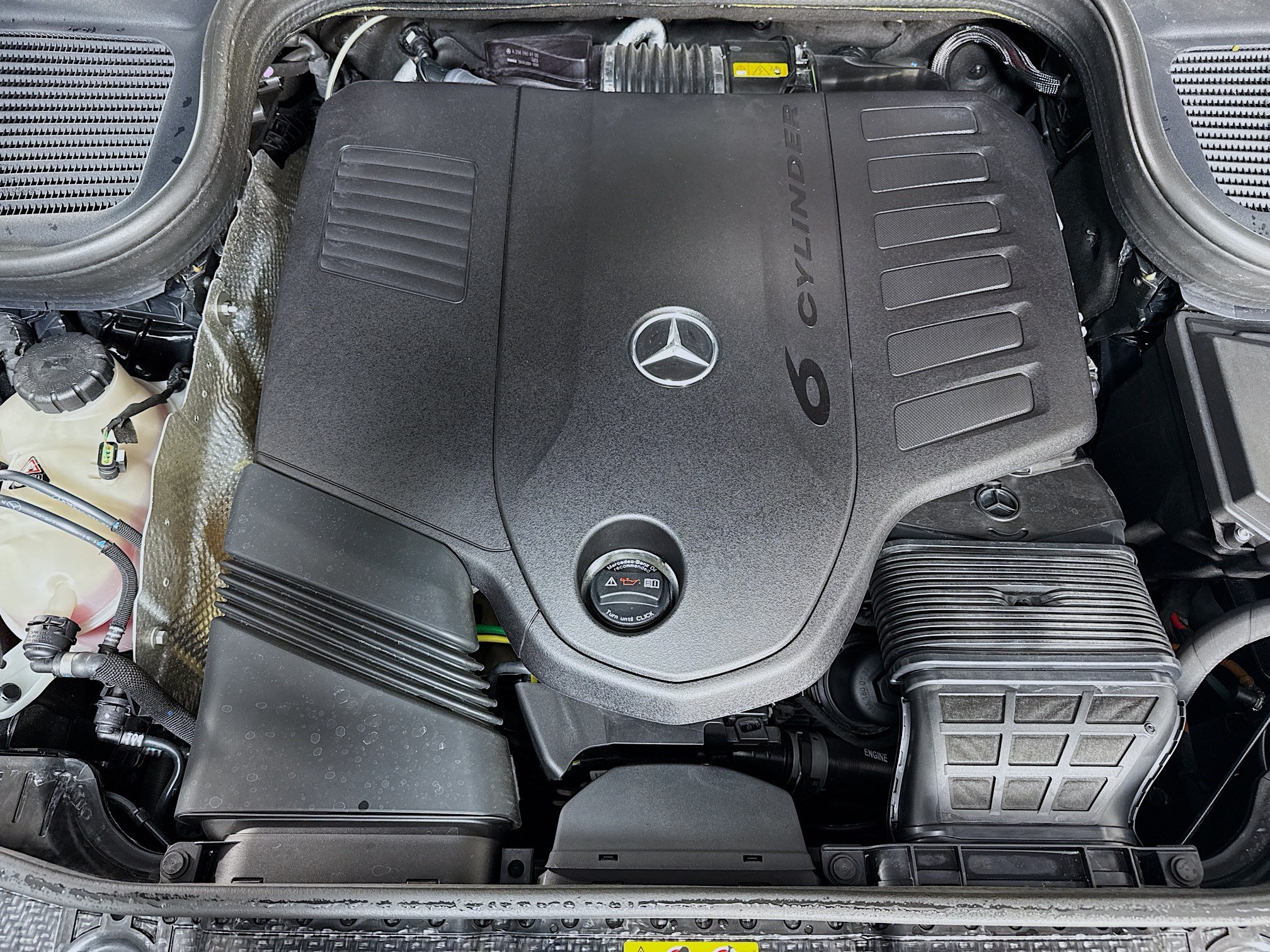Used 2025 Mercedes-Benz GLS 450 4MATIC image 39