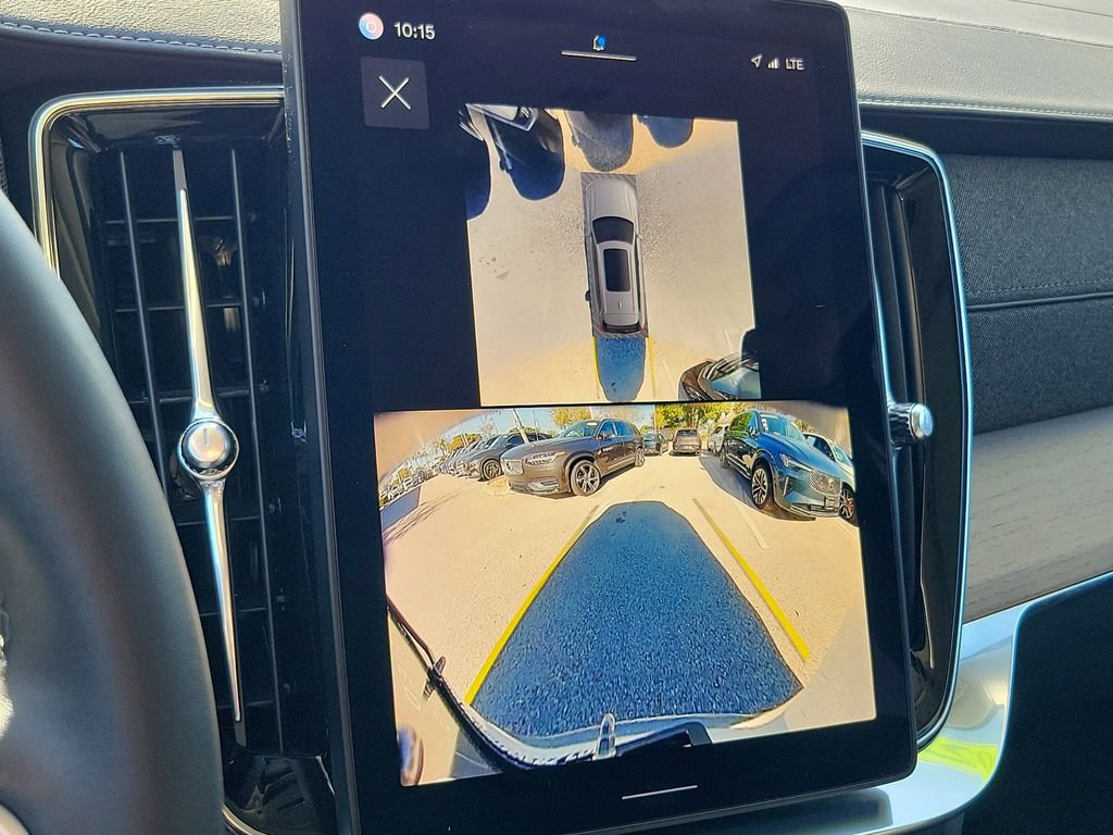 Certified 2025 Volvo XC90 B5 Plus image 33