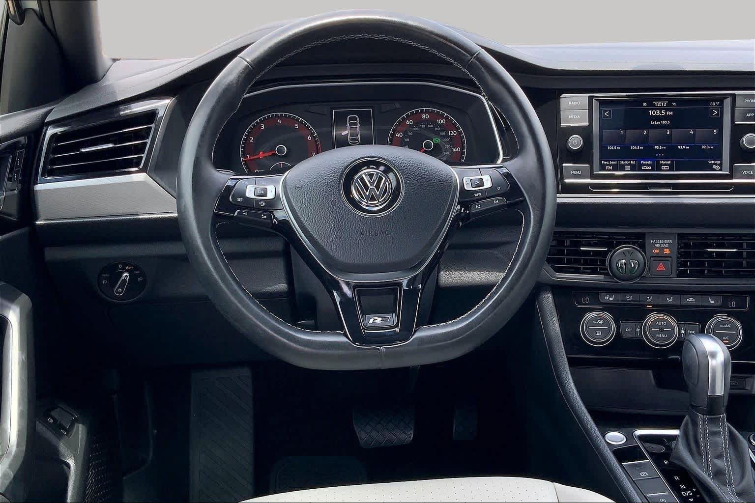 Used 2021 Volkswagen Jetta R-Line FWD image 6