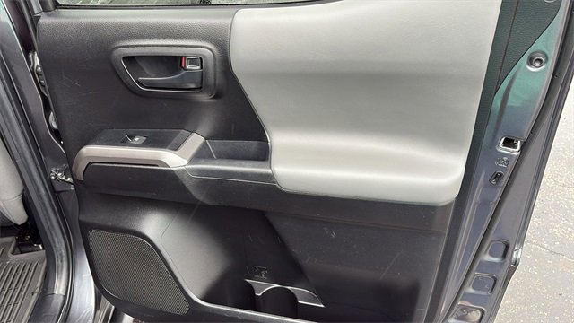 Used 2022 Toyota Tacoma SR5 image 26