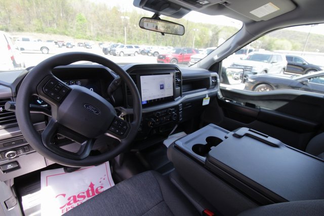 New 2025 Ford F150 XL w/ Equipment Group 103A High image 18