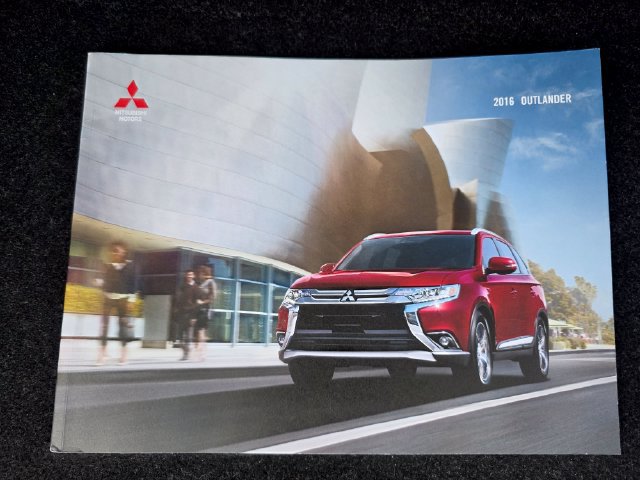 Used 2016 Mitsubishi Outlander GT AWD/4WD image 15