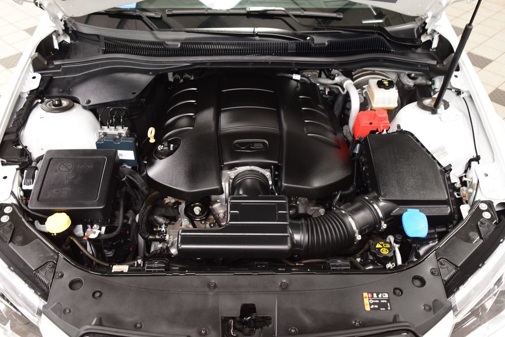 Used 2017 Chevrolet SS RWD image 27
