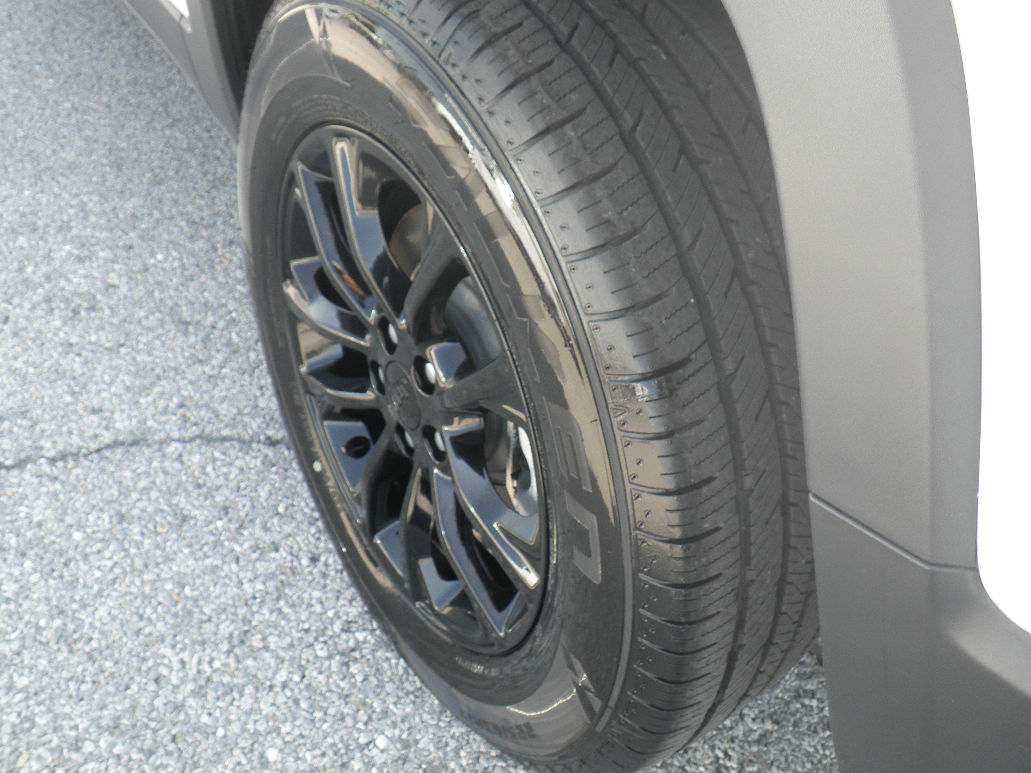 Used 2023 Jeep Cherokee Altitude Lux image 13