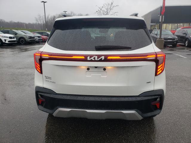 Certified 2025 Kia Seltos S image 5