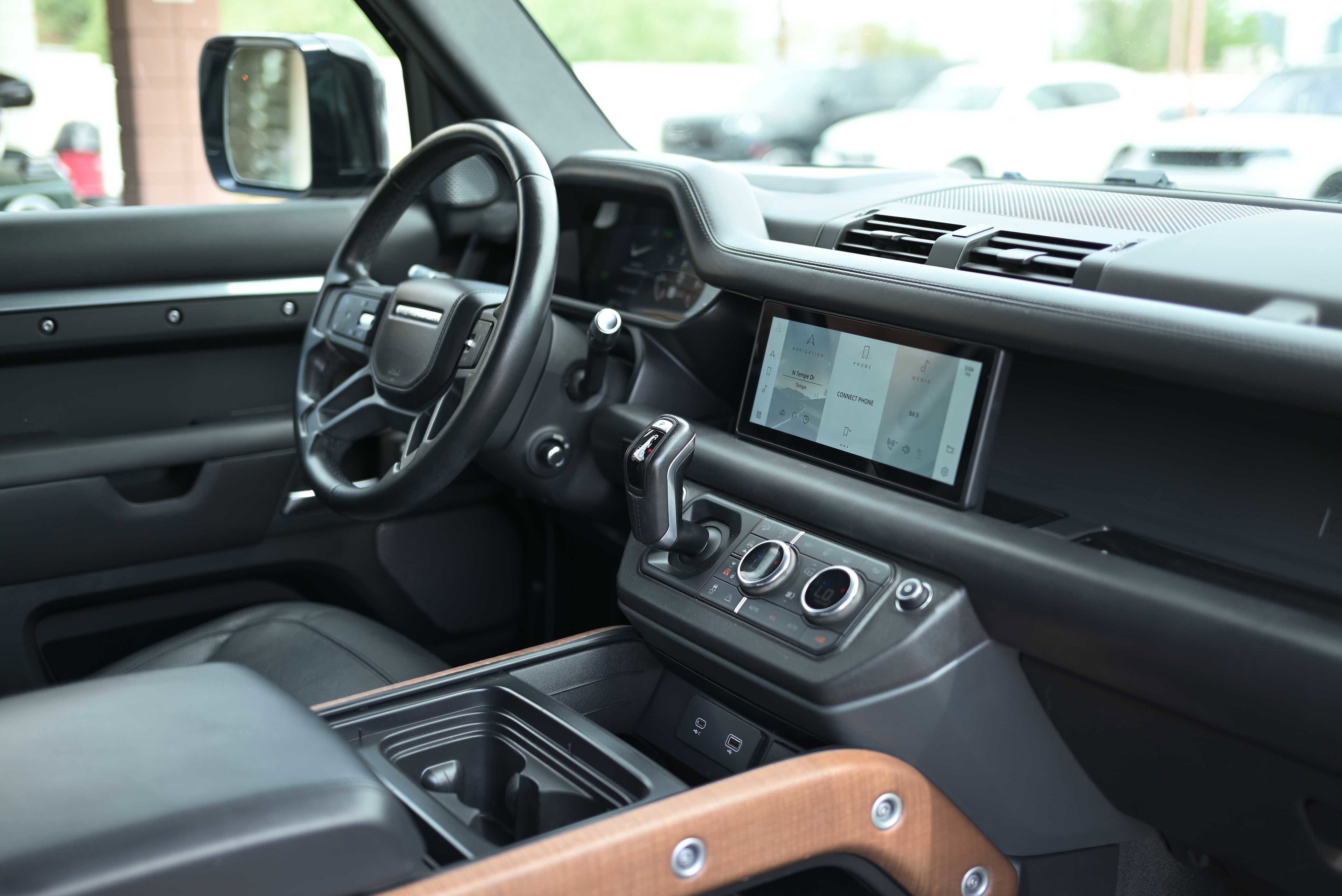 Used 2021 Land Rover Defender 90 X image 14