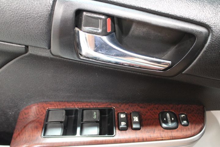 Used 2013 Toyota Camry XLE w/ Leather Pkg FWD image 15