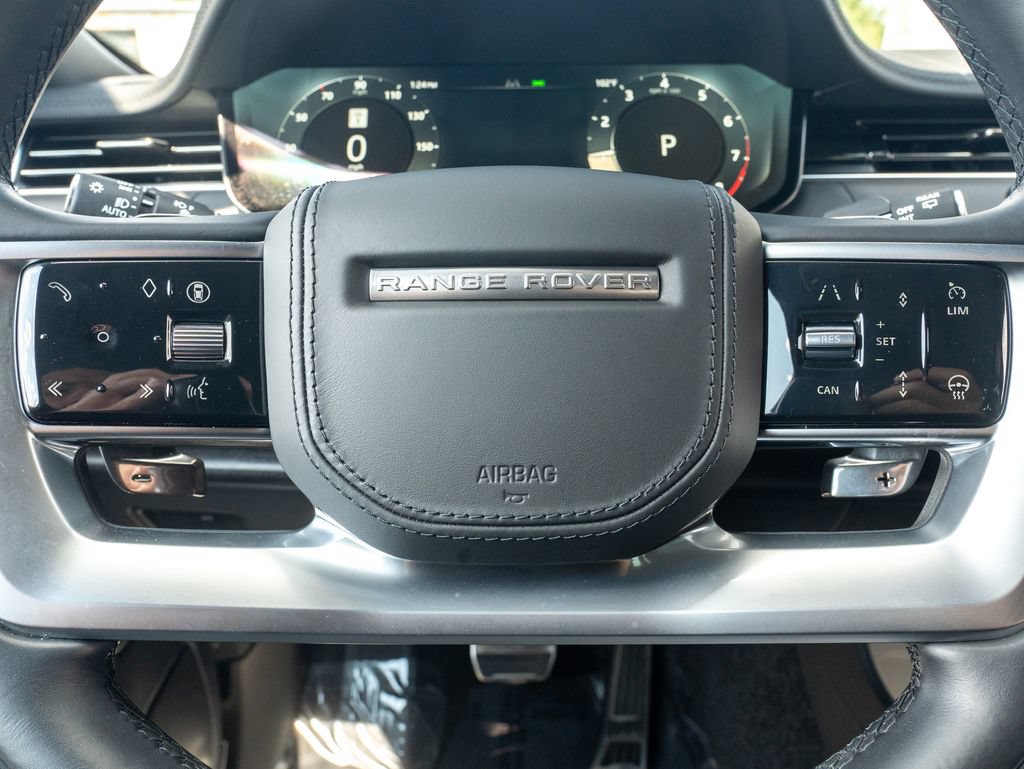 Used 2024 Land Rover Range Rover SE AWD/4WD image 15