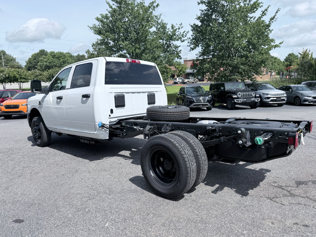New 2026 RAM 3500 Tradesman AWD/4WD image 7
