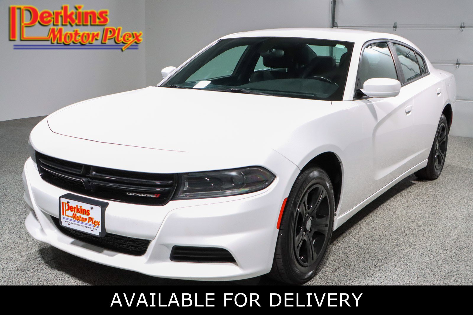 Used 2022 Dodge Charger SXT image 1