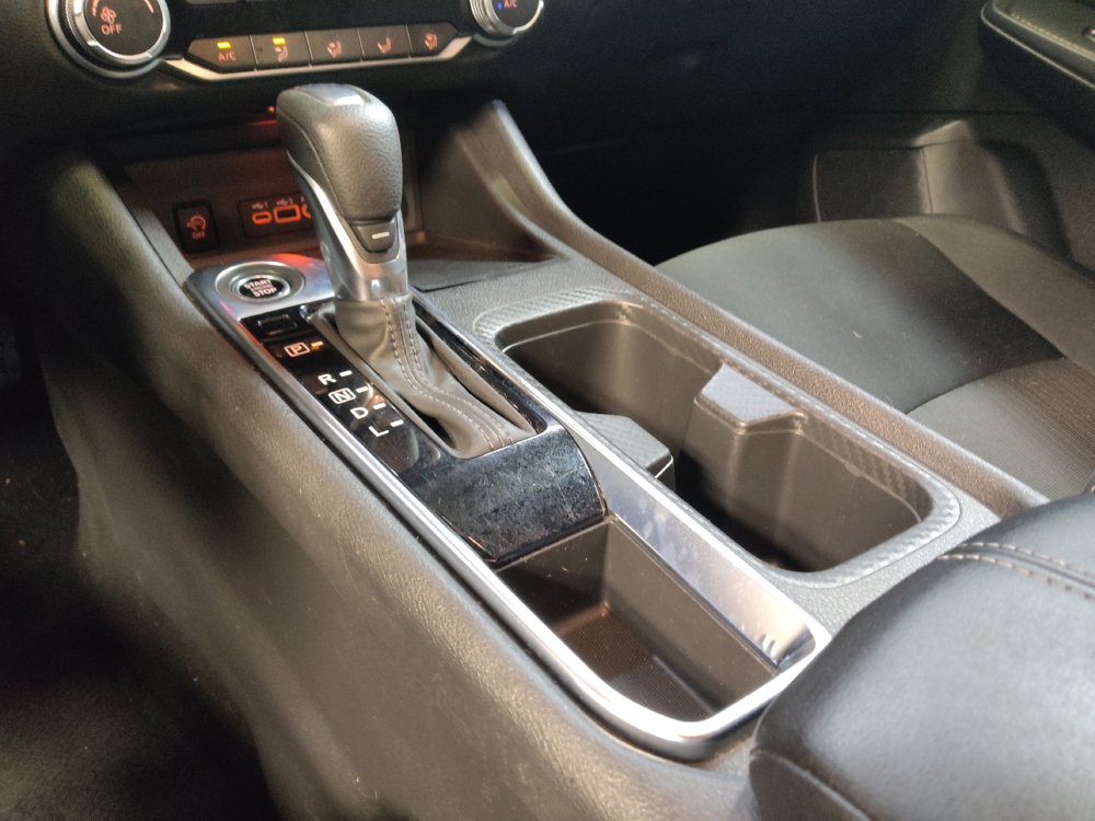 Used 2025 Nissan Sentra SV FWD image 26