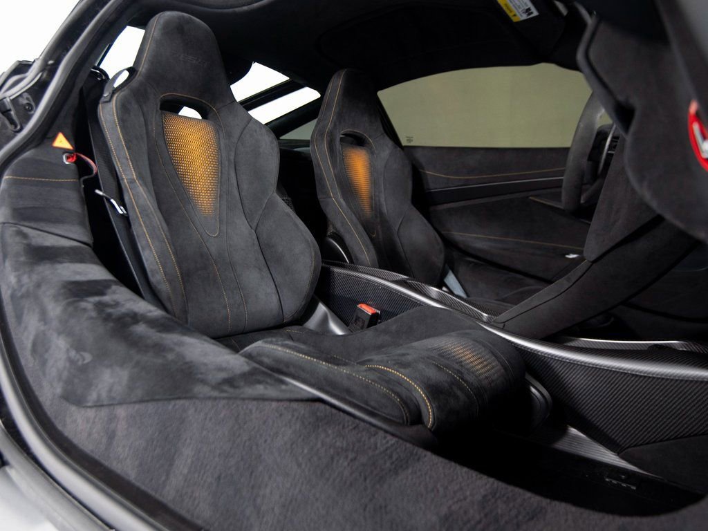 Used 2021 McLaren 765LT RWD image 31