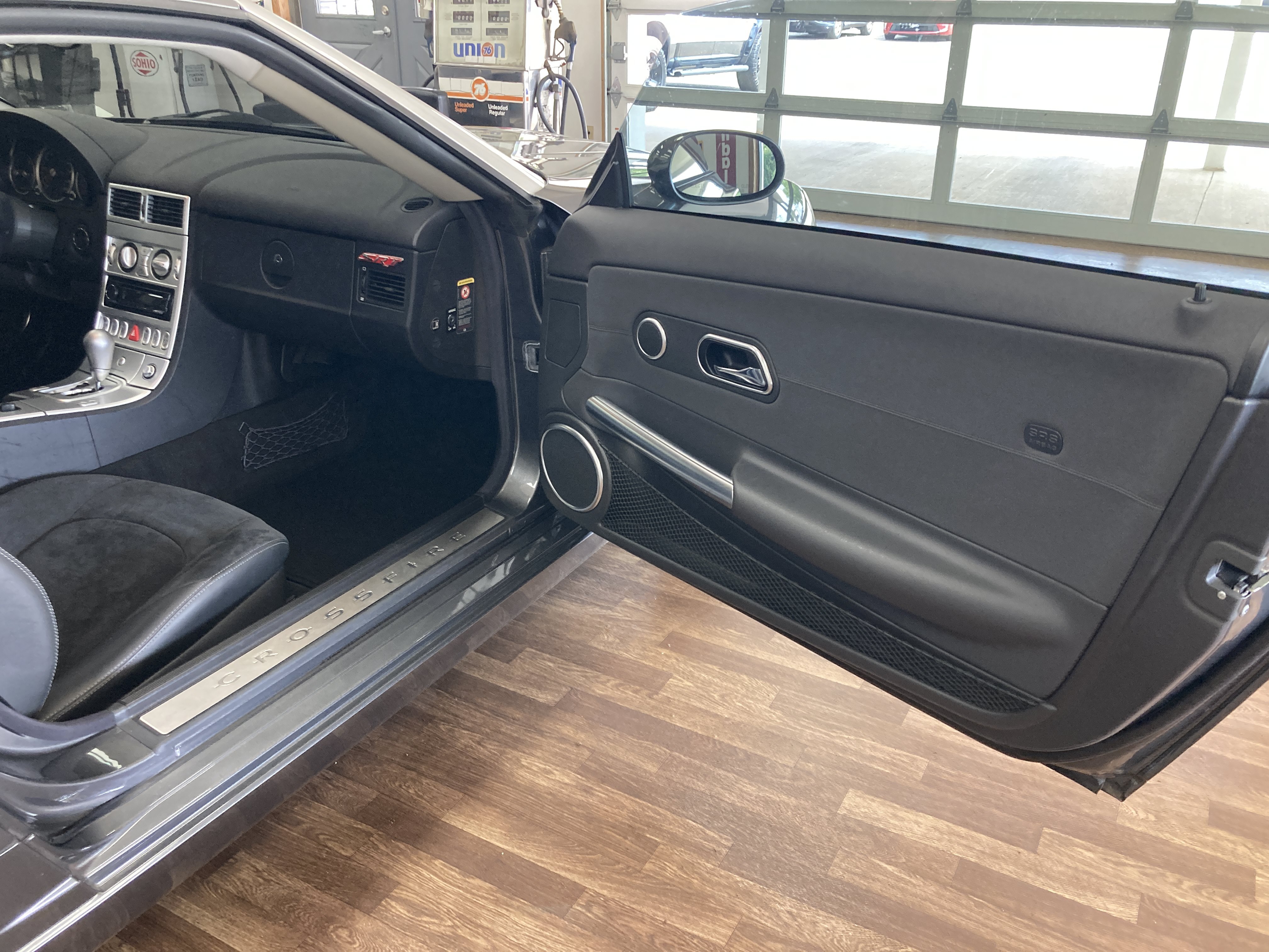 Used 2005 Chrysler Crossfire SRT-6 RWD image 12