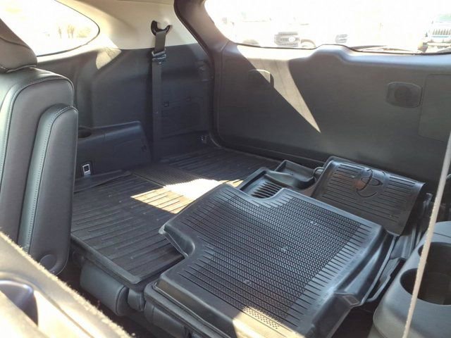 Used 2023 Toyota Highlander Platinum image 29